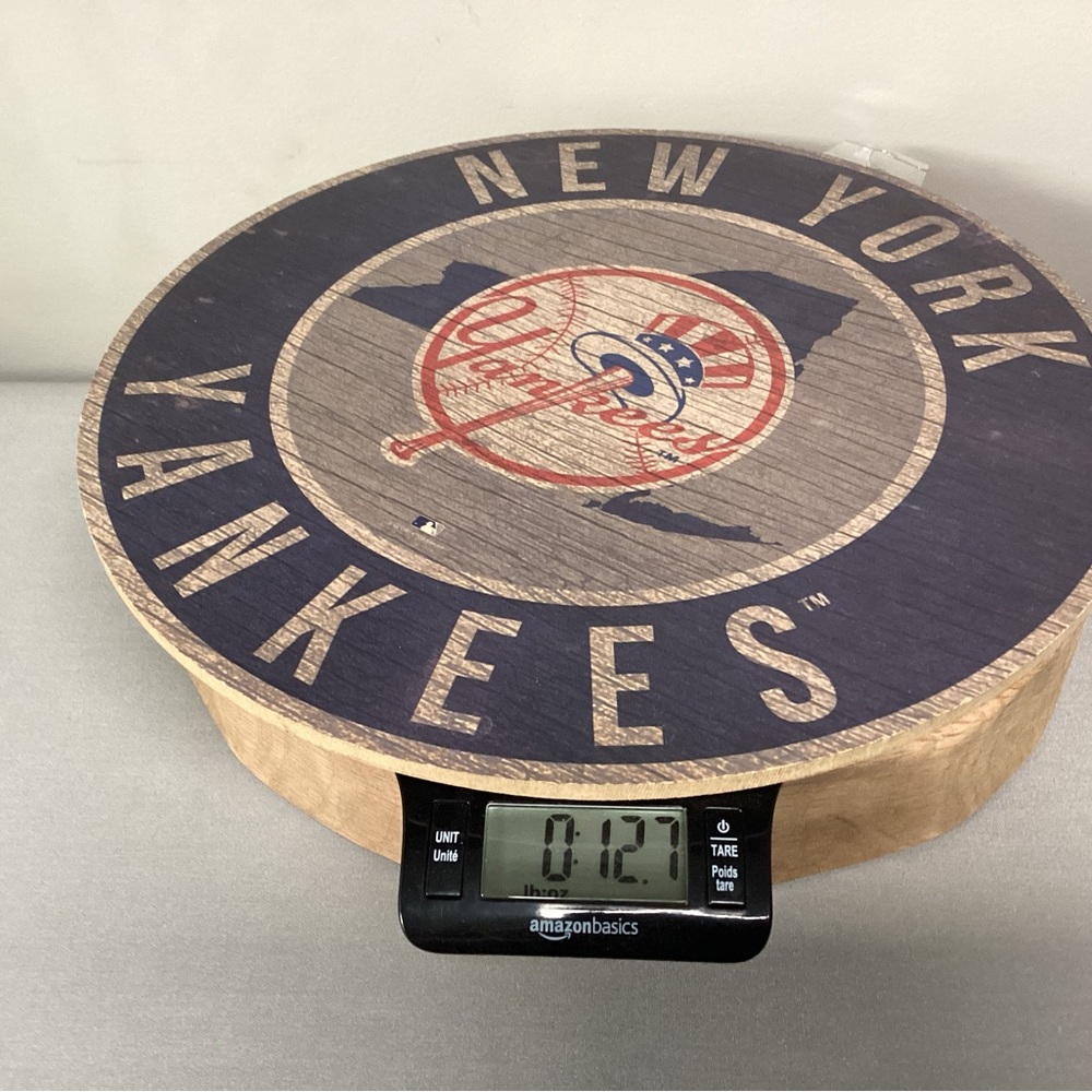 New York Yankees 12” Circle Logo Wood Sign - Great Condition - Baseball Fans - Picture 11 of 11